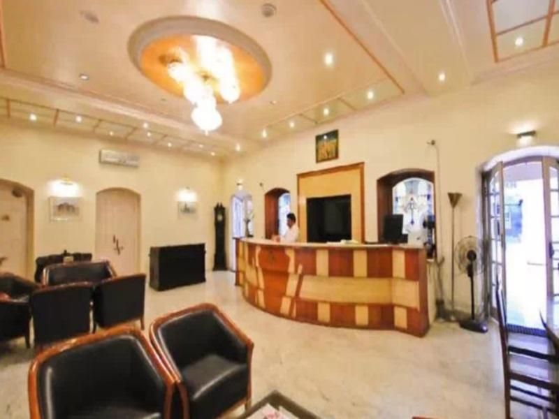 Hotel Ritz Pune Exteriör bild